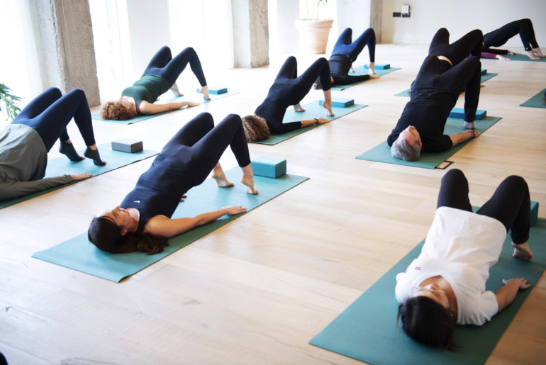 Yoga@Office - bien-être en entreprise en Belgique - yoga, Pilates, massages, teambuilding - wellbeing at the office